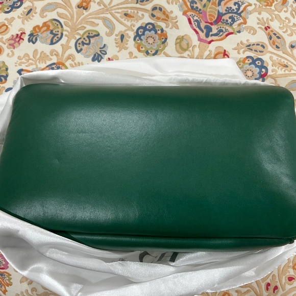 Coach Pillow Tabby 26 - Picture 5 of 5